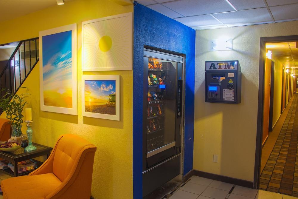 Days Inn & Suites By Wyndham Stevens Point Kültér fotó