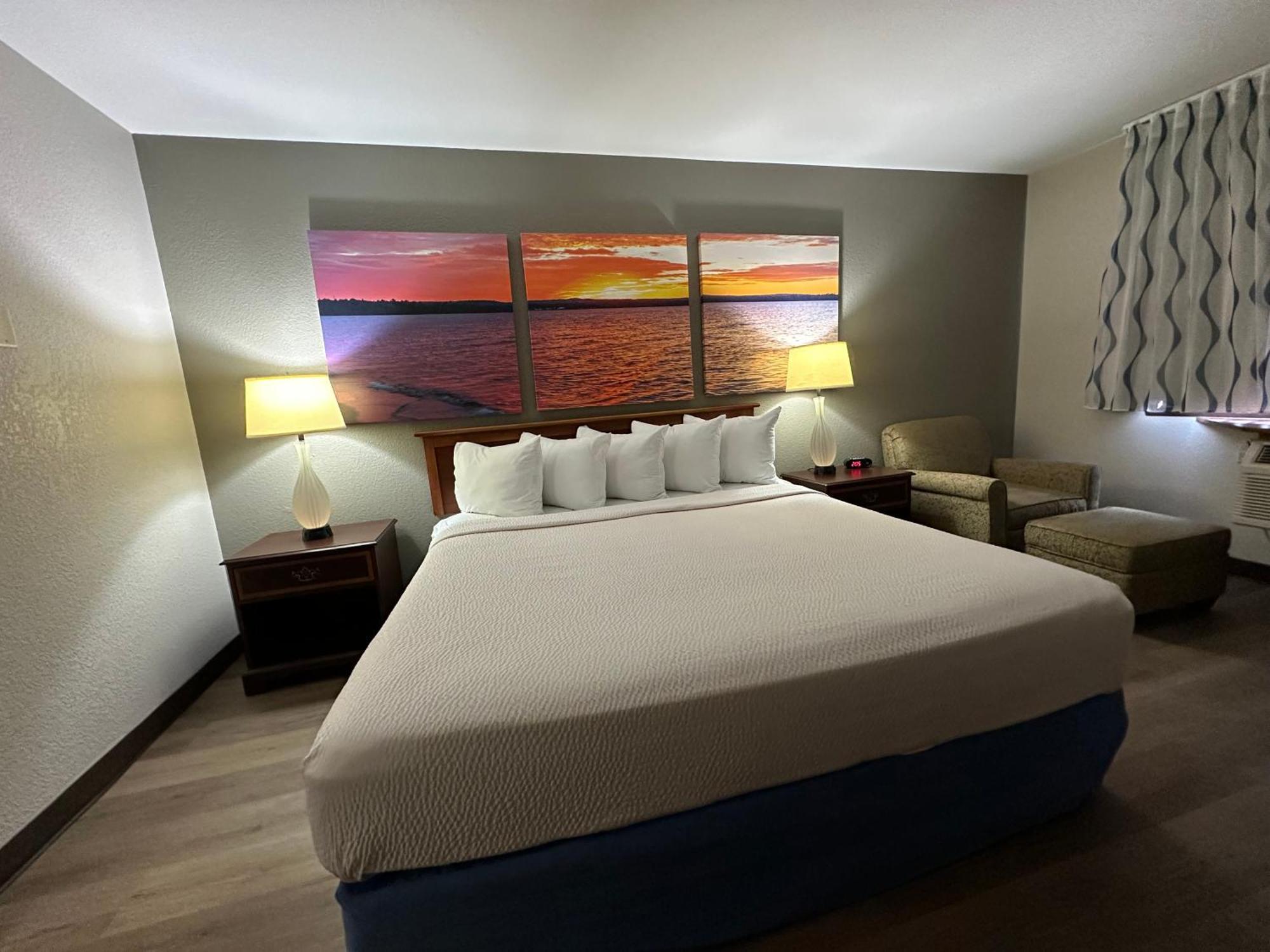 Days Inn & Suites By Wyndham Stevens Point Kültér fotó