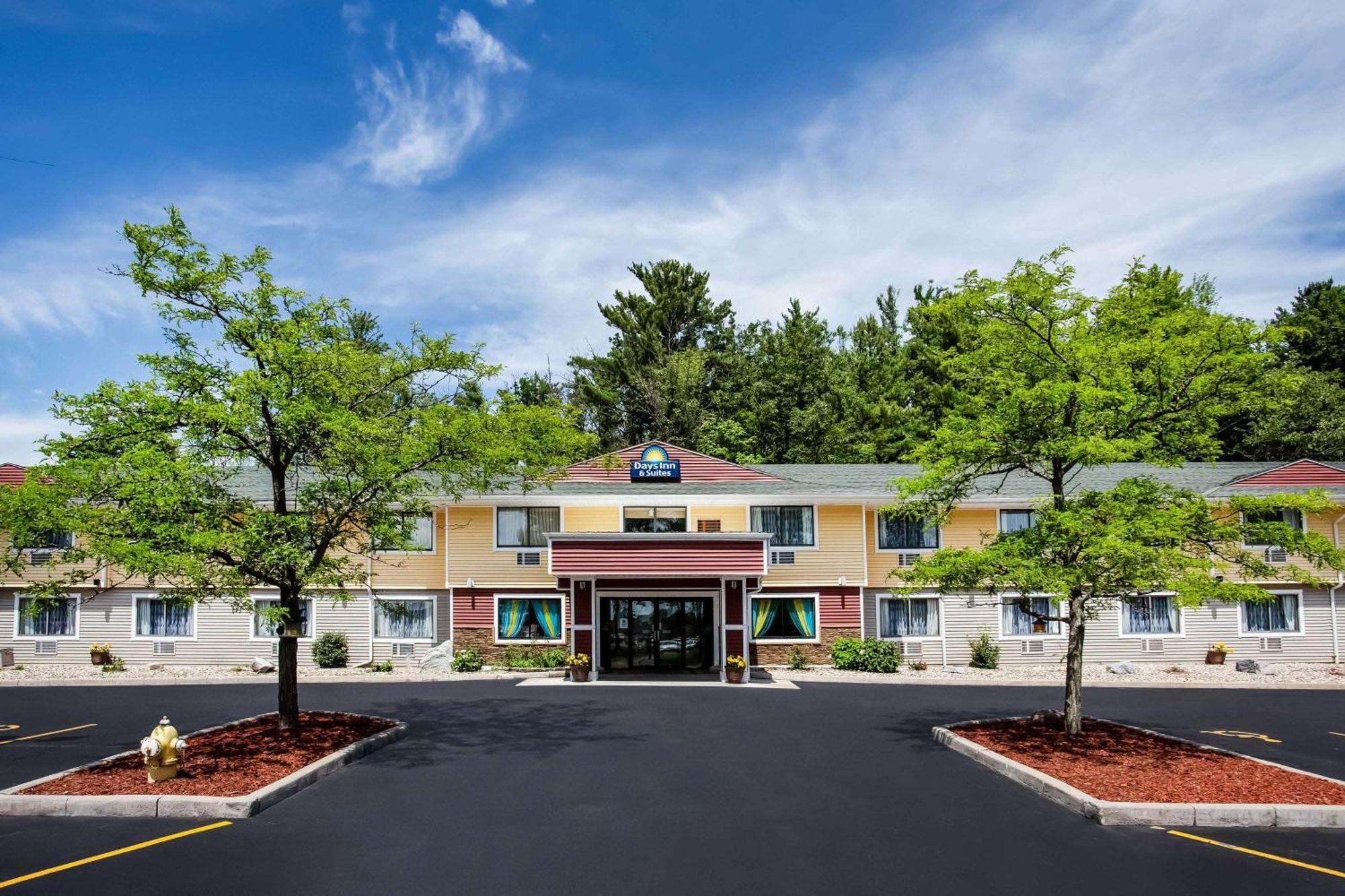 Days Inn & Suites By Wyndham Stevens Point Kültér fotó